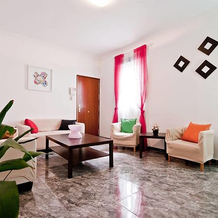 Apartamentos Aqui Me Quedo Madrid Buitenkant foto