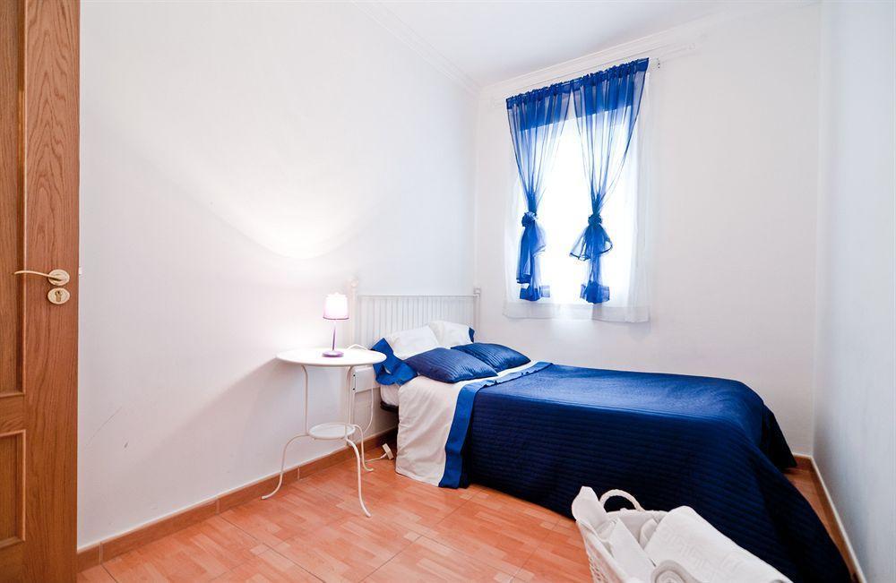 Apartamentos Aqui Me Quedo Madrid Buitenkant foto