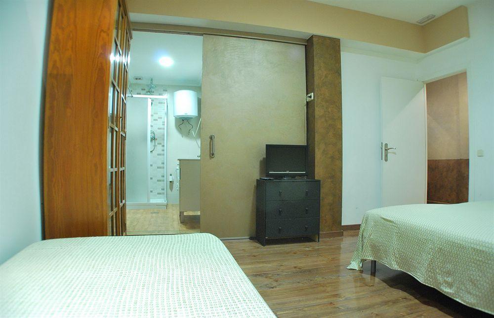 Apartamentos Aqui Me Quedo Madrid Buitenkant foto