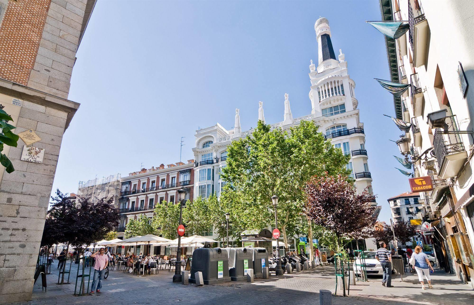Apartamentos Aqui Me Quedo Madrid Buitenkant foto