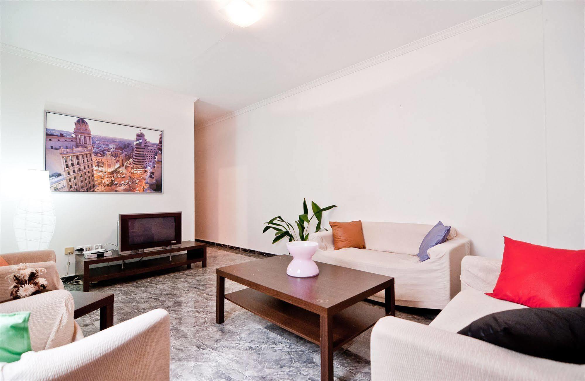 Apartamentos Aqui Me Quedo Madrid Buitenkant foto