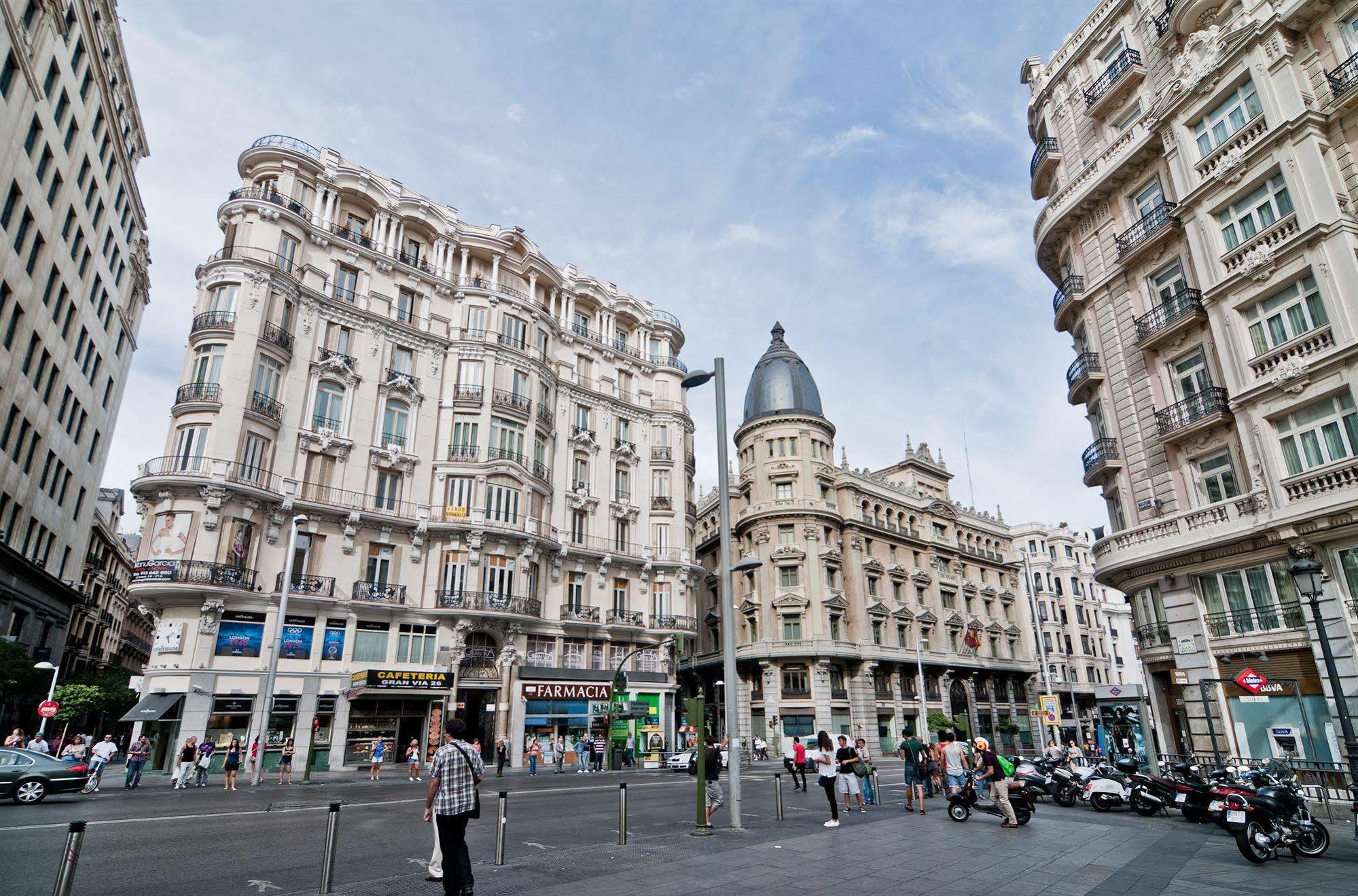 Apartamentos Aqui Me Quedo Madrid Buitenkant foto